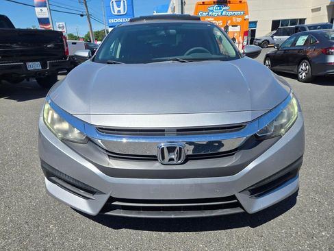 Used 2017 Honda Civic EX image 2