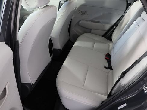 Used 2024 Hyundai Kona SE AWD/4WD image 18