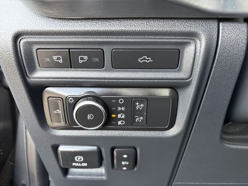 Used 2022 Ford F150 Lariat w/ Equipment Group 502A High image 13