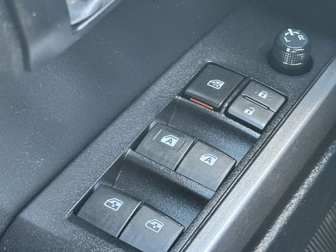 Used 2019 Toyota Tacoma Limited AWD/4WD image 44