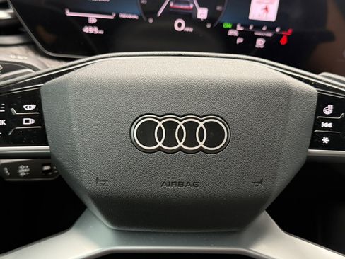 Used 2025 Audi Q5 Premium AWD/4WD image 10