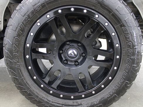 Used 2020 Chevrolet Silverado 1500 LT w/ All-Star Edition image 9