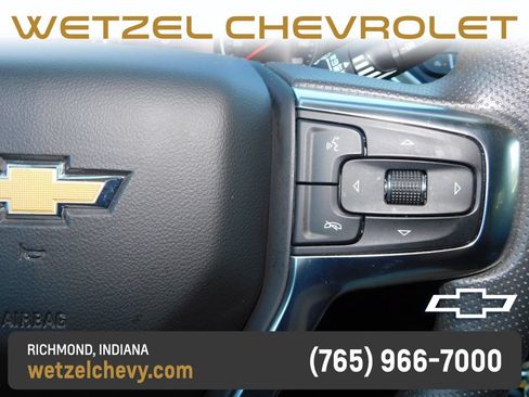 Used 2021 Chevrolet Blazer LT FWD image 30