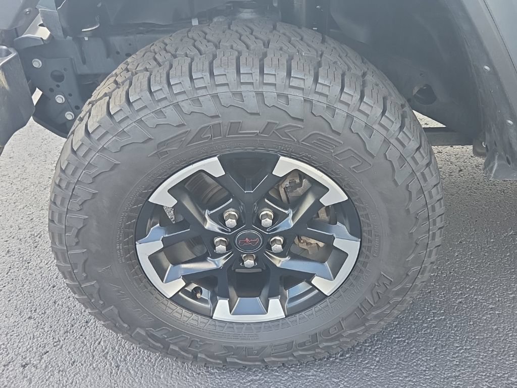 Used 2026 Jeep Gladiator Rubicon AWD/4WD image 14