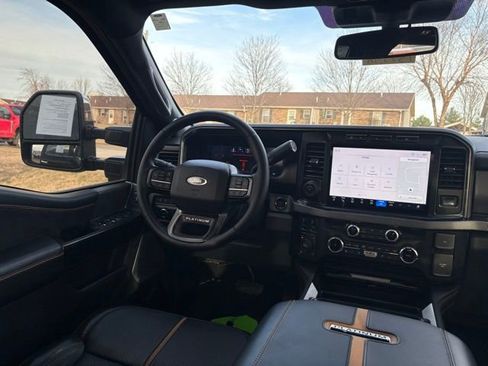 Used 2024 Ford F350 Platinum image 28
