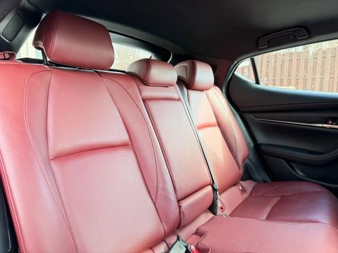 Used 2023 MAZDA MAZDA3 s image 22