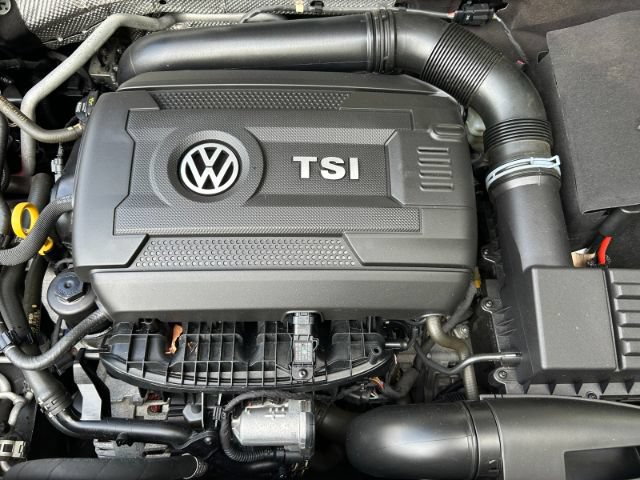 Used 2017 Volkswagen Beetle 1.8T SEL w/ Beetle Lighting Package FWD image 39