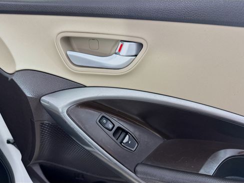 Used 2018 Hyundai Santa Fe Sport image 30