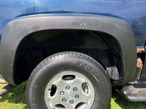Used 2004 Chevrolet Avalanche 4x4 image 26