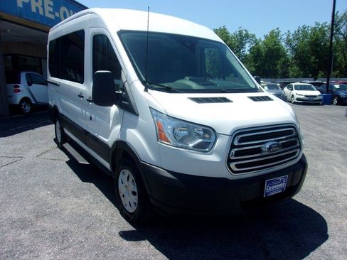 Used 2019 Ford Transit 150 XLT RWD image 4