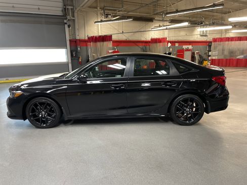 Used 2023 Honda Civic Sport image 7