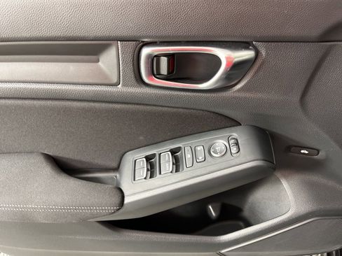 Certified 2025 Honda Civic Sport image 25