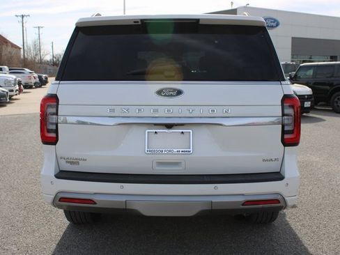 Used 2024 Ford Expedition Max Platinum image 10
