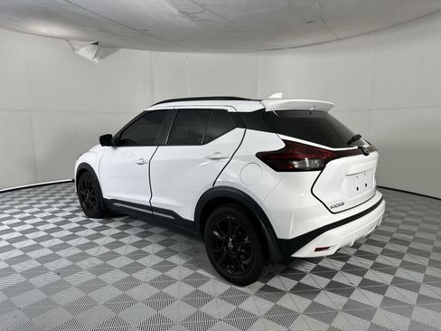 Used 2023 Nissan Kicks SR FWD image 6