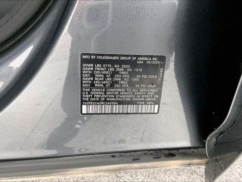 Used 2024 Volkswagen Atlas Cross Sport SEL Premium R-Line image 44