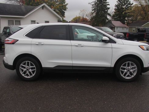 Used 2023 Ford Edge SEL image 6