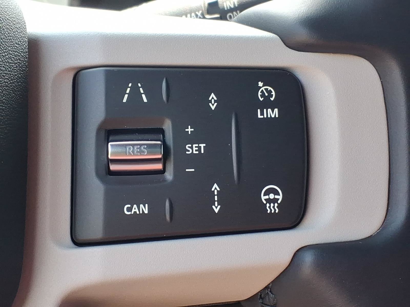 Certified 2024 Land Rover Defender 110 SE AWD/4WD image 15
