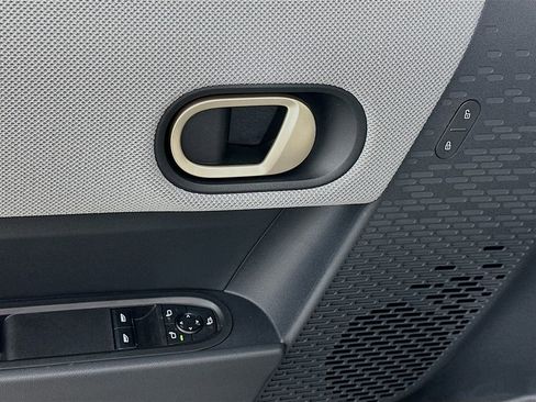 Certified 2025 MINI Cooper S image 19