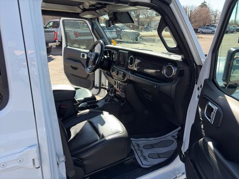 Used 2021 Jeep Wrangler Unlimited Rubicon w/ Trailer Tow Package image 23