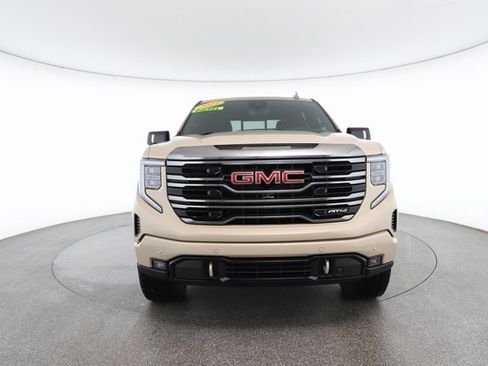 Used 2022 GMC Sierra 1500 AT4 w/ Technology Package image 30