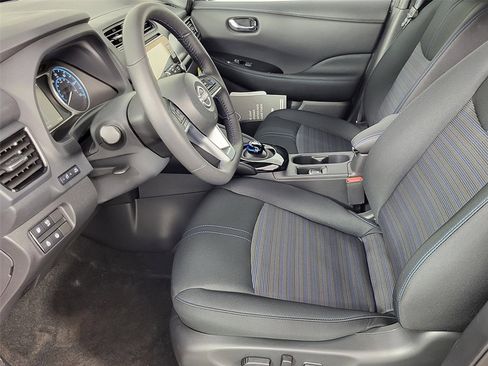 New 2025 Nissan Leaf SV Plus image 10
