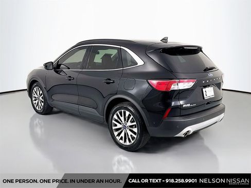 Used 2020 Ford Escape Titanium FWD image 7