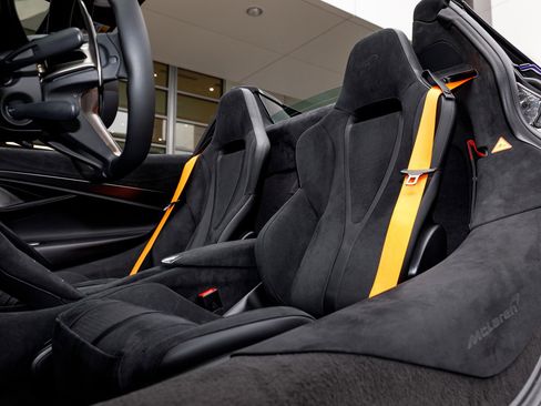 New 2026 McLaren 750S Spider image 21