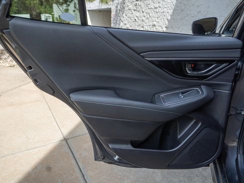 Used 2025 Subaru Outback Limited image 16