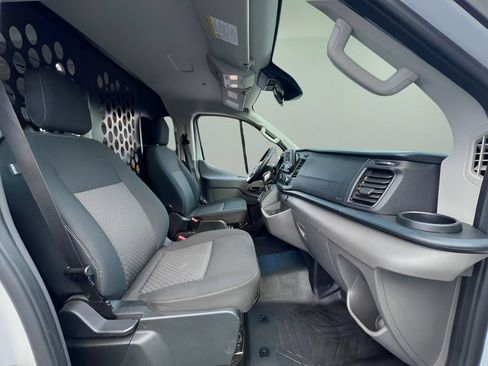 Used 2025 Ford Transit 250 Low Roof w/ Exterior Upgrade Package RWD image 20