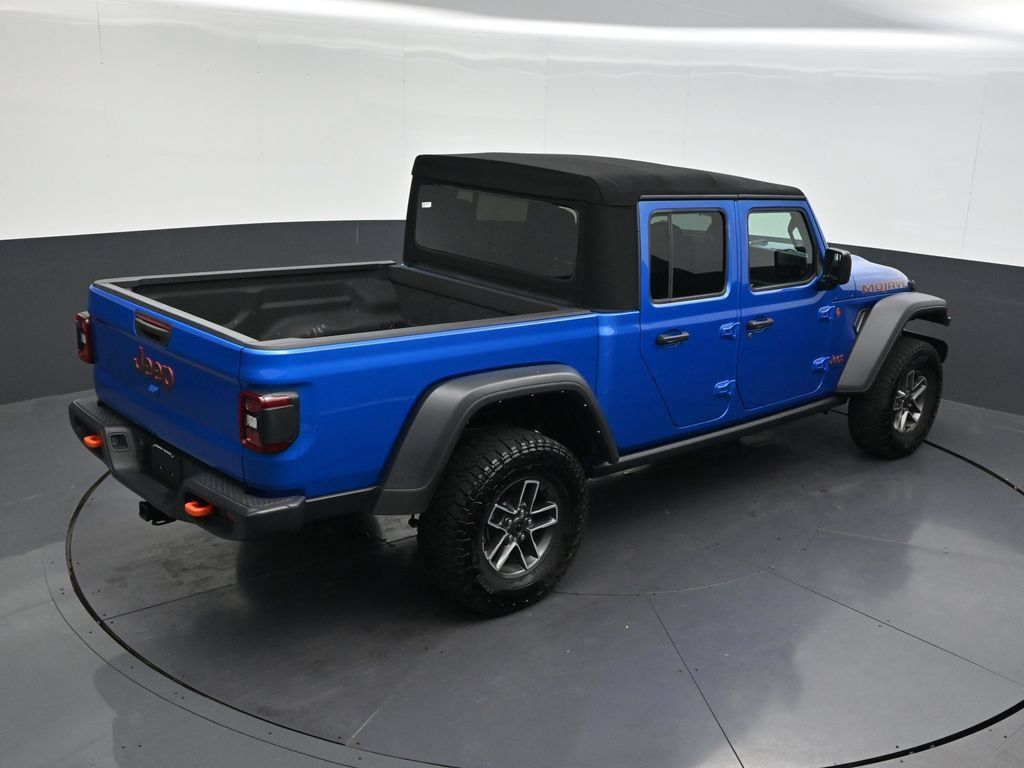 Used 2024 Jeep Gladiator Mojave AWD/4WD image 20