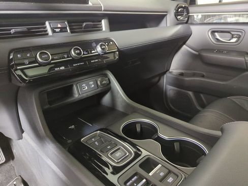 Certified 2024 Honda Pilot Elite image 20