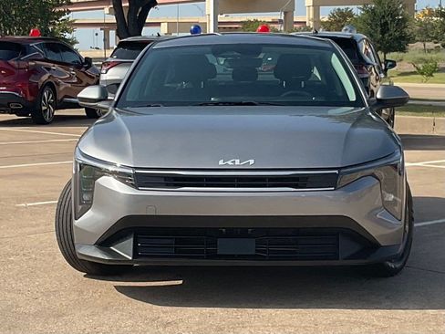 Used 2025 Kia K4 FWD image 2