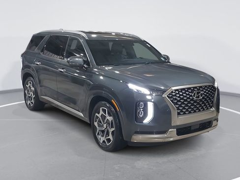 Used 2022 Hyundai Palisade Calligraphy image 3