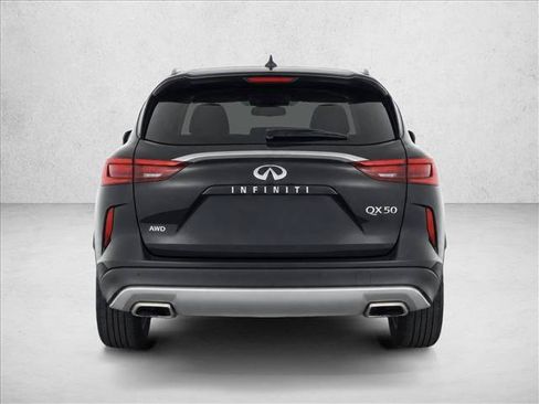 Used 2019 INFINITI QX50 Luxe w/ Navigation Package AWD/4WD image 6