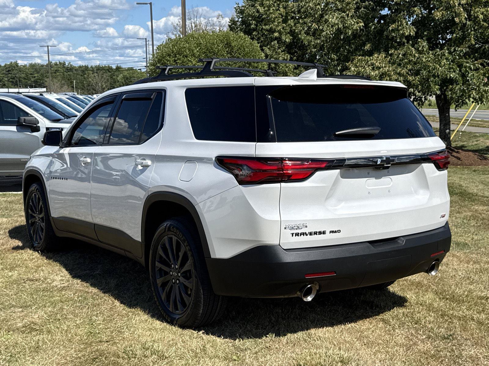 Used 2023 Chevrolet Traverse RS AWD/4WD image 11