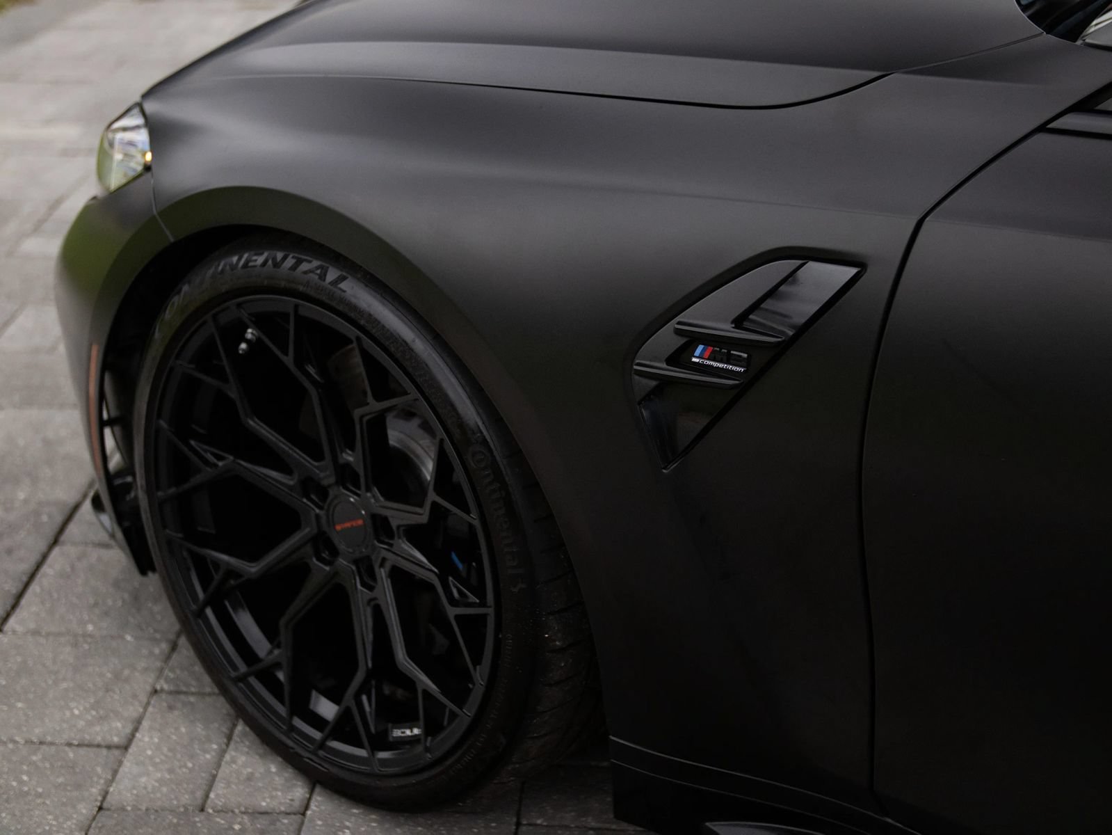 Used 2021 BMW M3 Competition w/ M Carbon Exterior Package RWD image 10
