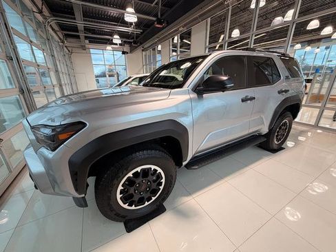 Used 2025 Toyota 4Runner 4WD image 3
