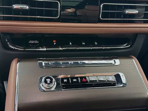 New 2026 Lincoln Aviator Reserve w/ Luxury Package image 17