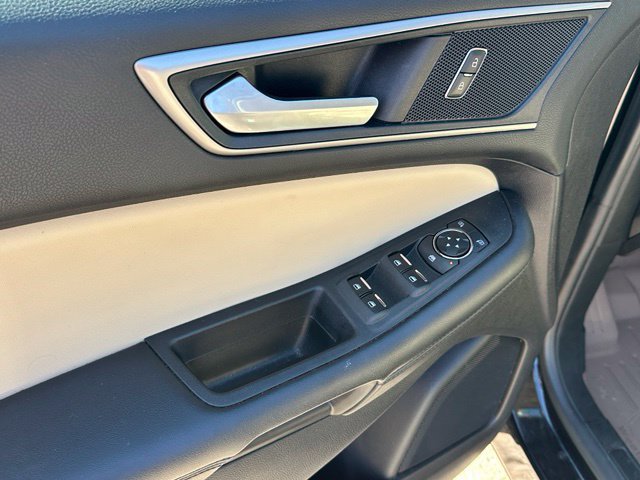 Used 2021 Ford Edge SEL w/ Convenience Package AWD/4WD image 15