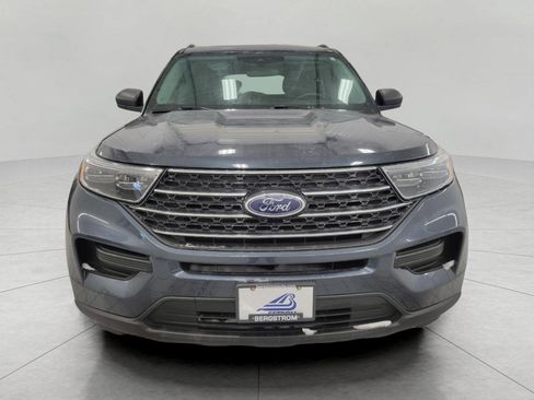 Used 2023 Ford Explorer XLT w/ Class IV Trailer Tow Package image 14