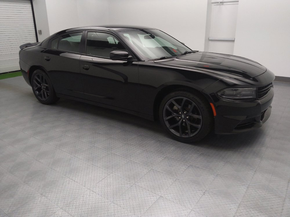Used 2021 Dodge Charger SXT w/ Blacktop Package RWD image 11
