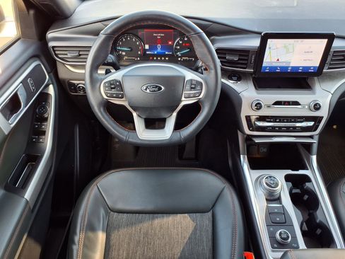 Used 2023 Ford Explorer Timberline image 6