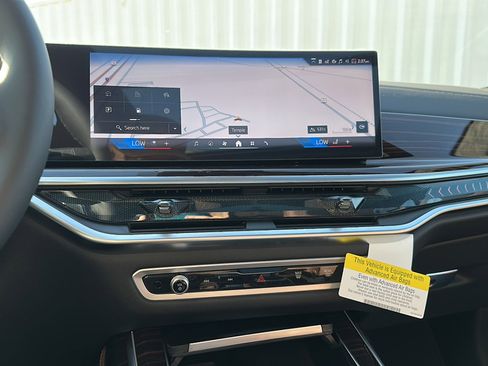 New 2026 BMW X7 xDrive40i w/ Premium Package image 23