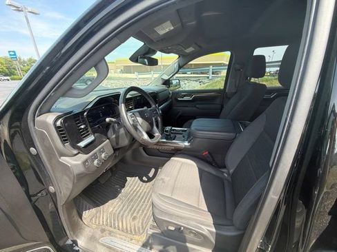 Used 2023 Chevrolet Silverado 1500 RST w/ Z71 Off-Road Package AWD/4WD image 22