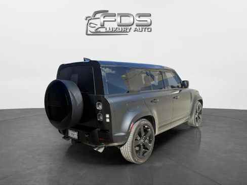 Used 2025 Land Rover Defender 110 V8 image 3