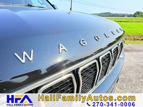 Used 2024 Jeep Wagoneer L Series II w/ Flexible Seating Group AWD/4WD image 9