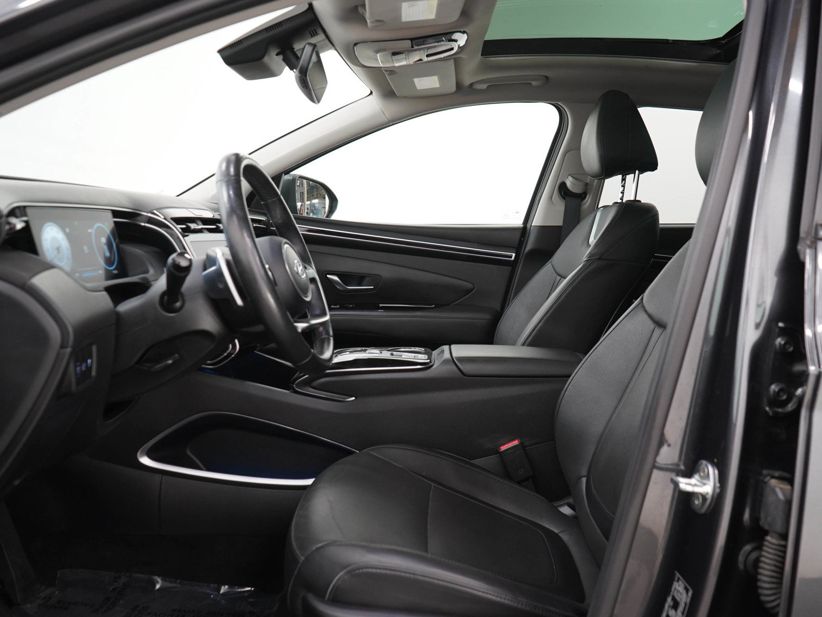 Used 2023 Hyundai Tucson Limited w/ Cargo Package AWD/4WD image 23