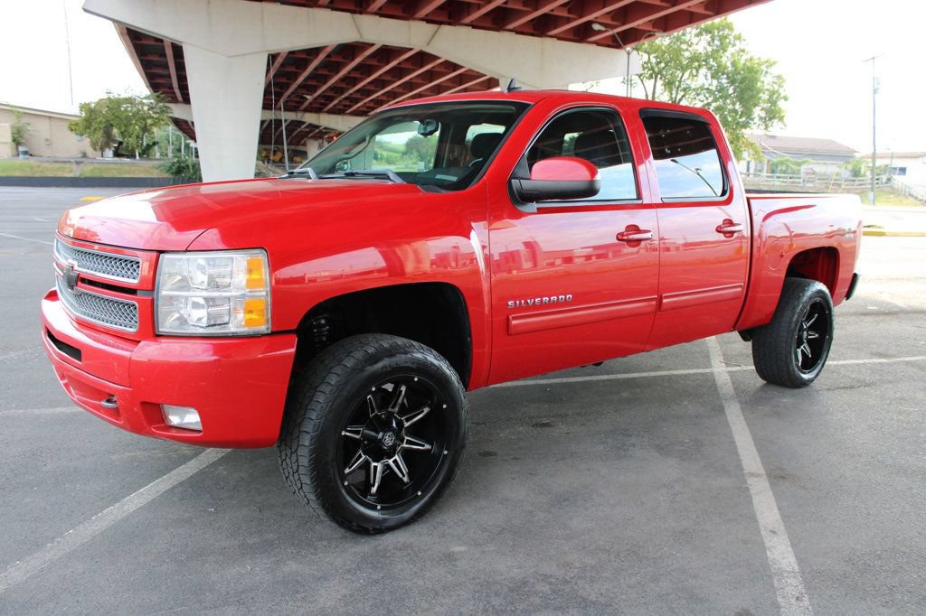 Used 2013 Chevrolet Silverado 1500 LT w/ All-Star Edition AWD/4WD image 2