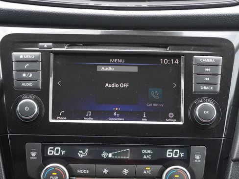 Used 2020 Nissan Rogue SV image 35