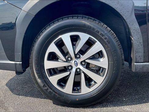 Certified 2024 Subaru Outback Premium w/ Popular Package #1A AWD/4WD image 10